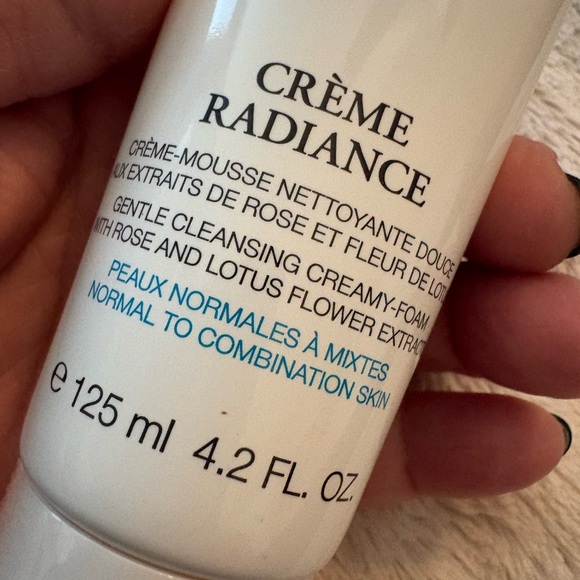 Crème Radiance Gentle Cleansing Creamy-Foam - White - Picture 6 of 6